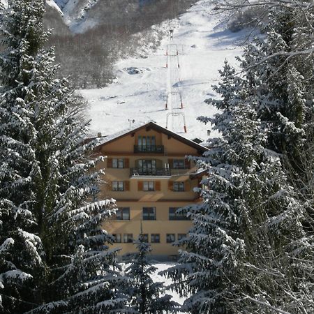 La Vallee Hotel &Spa Lourtier Bagian luar foto